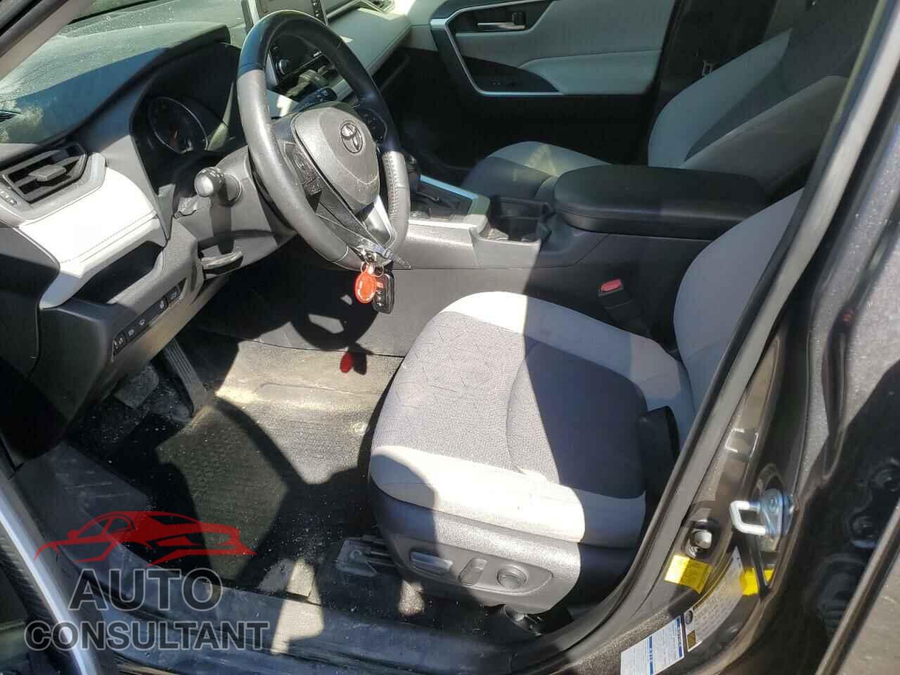 TOYOTA RAV4 2020 - JTMP1RFV1LD062149