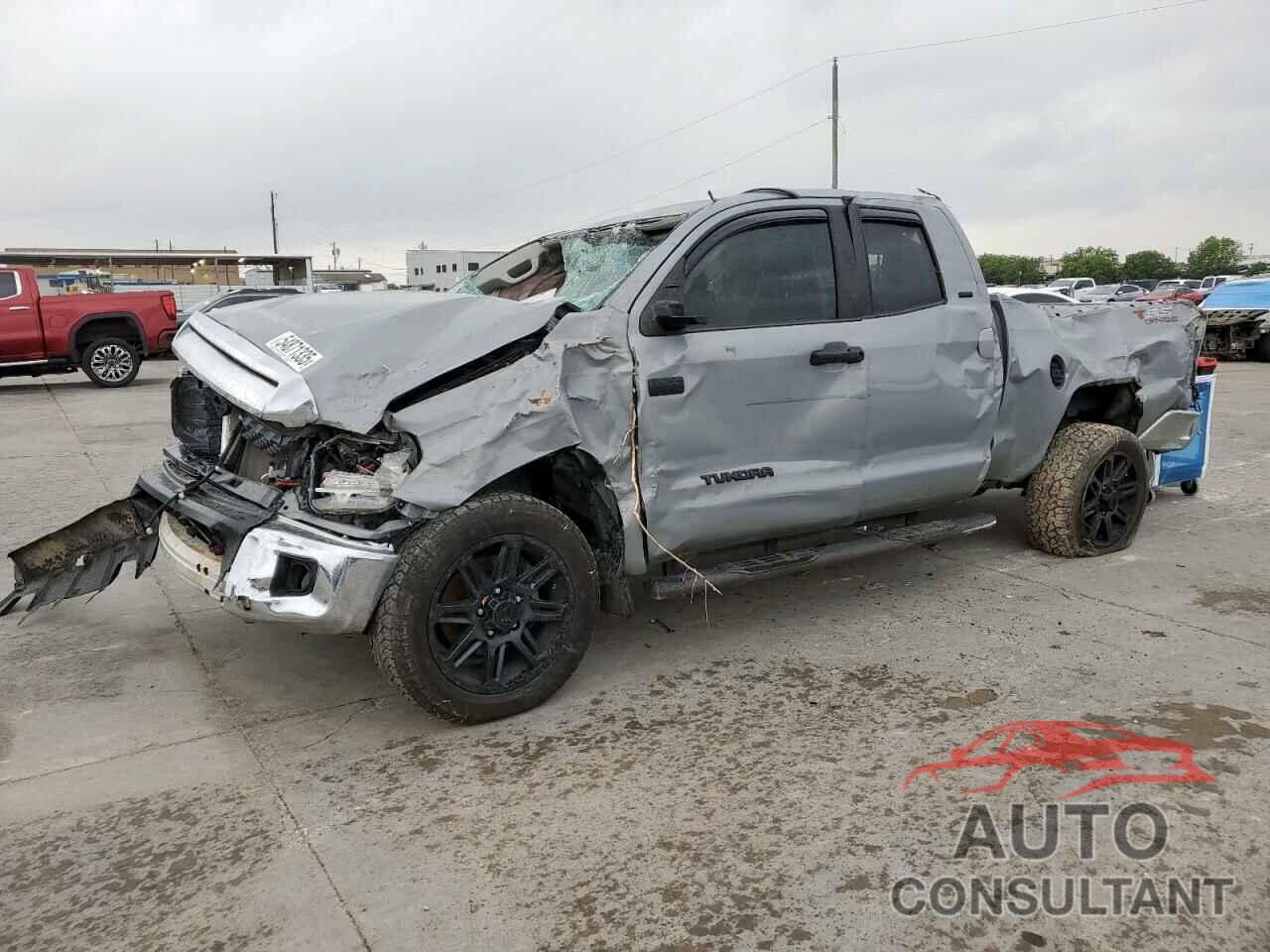 TOYOTA TUNDRA 2020 - 5TFUY5F13LX879903