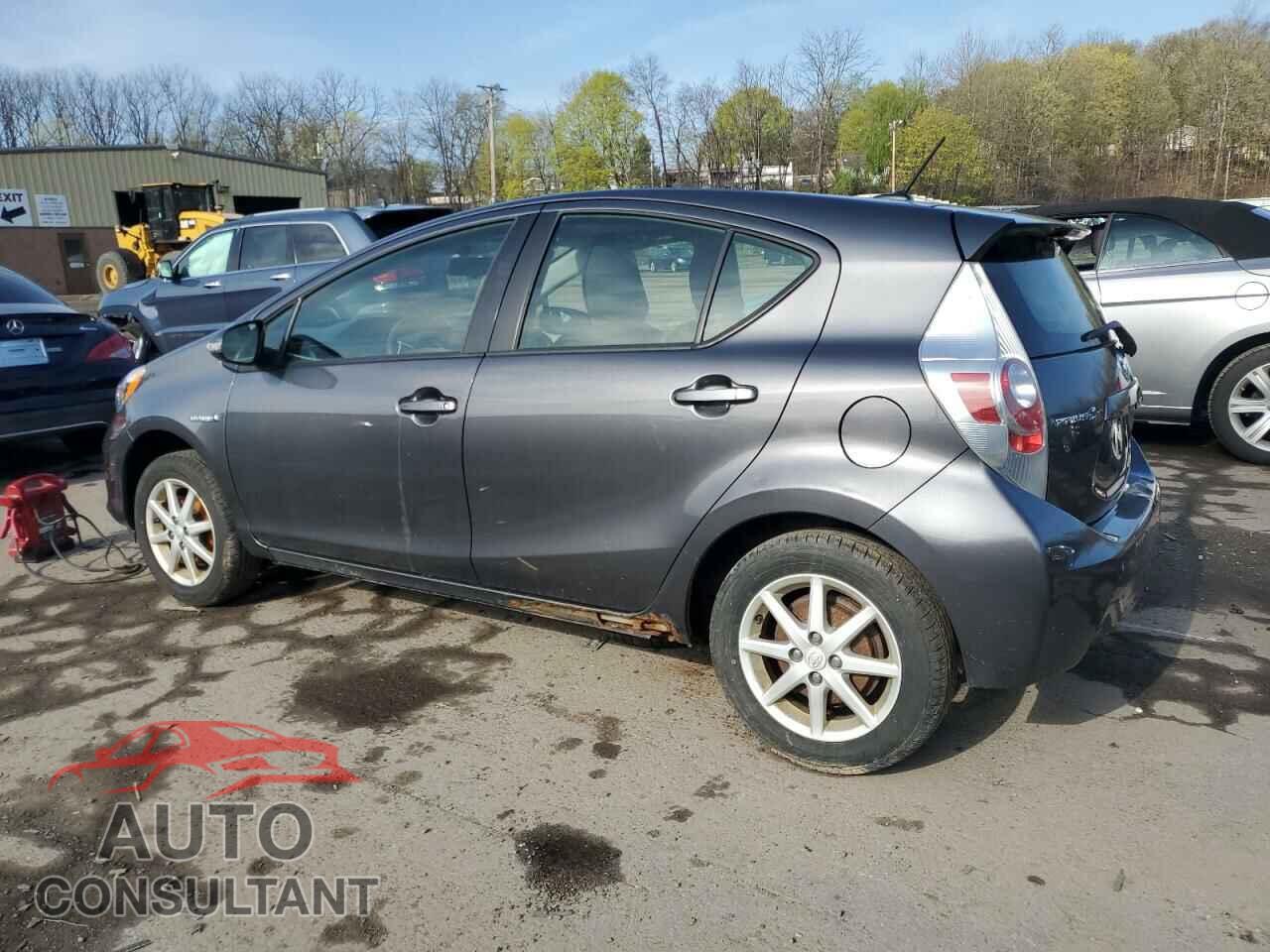 TOYOTA PRIUS 2014 - JTDKDTB31E1563243