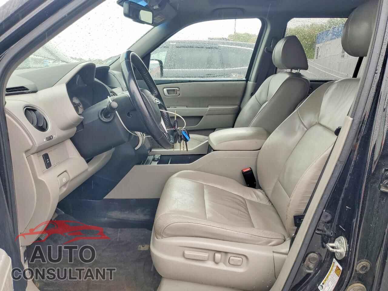 HONDA PILOT 2011 - 5FNYF4H61BB071262