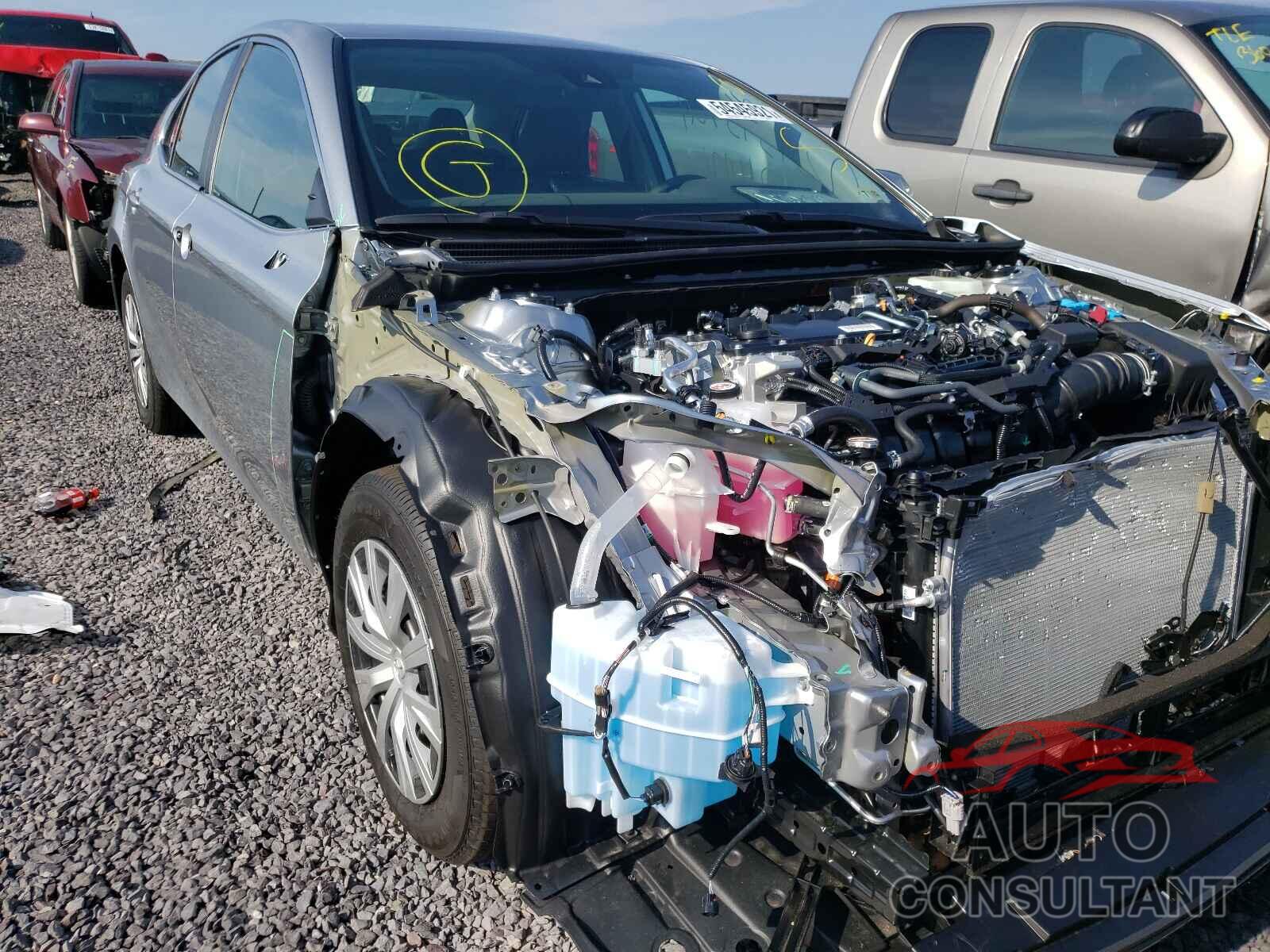 TOYOTA CAMRY 2021 - 4T1C31AK1MU567760