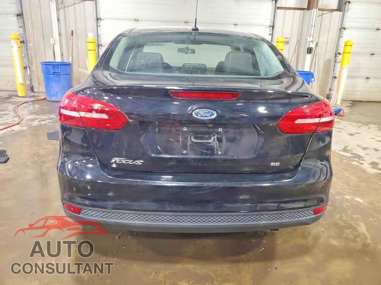 FORD FOCUS 2017 - 1FADP3F28HL321789