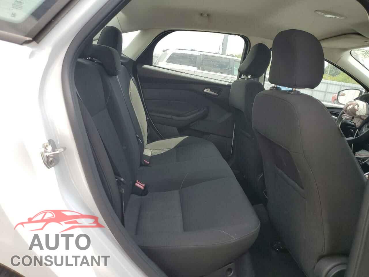 FORD FOCUS 2016 - 1FADP3F24GL228749