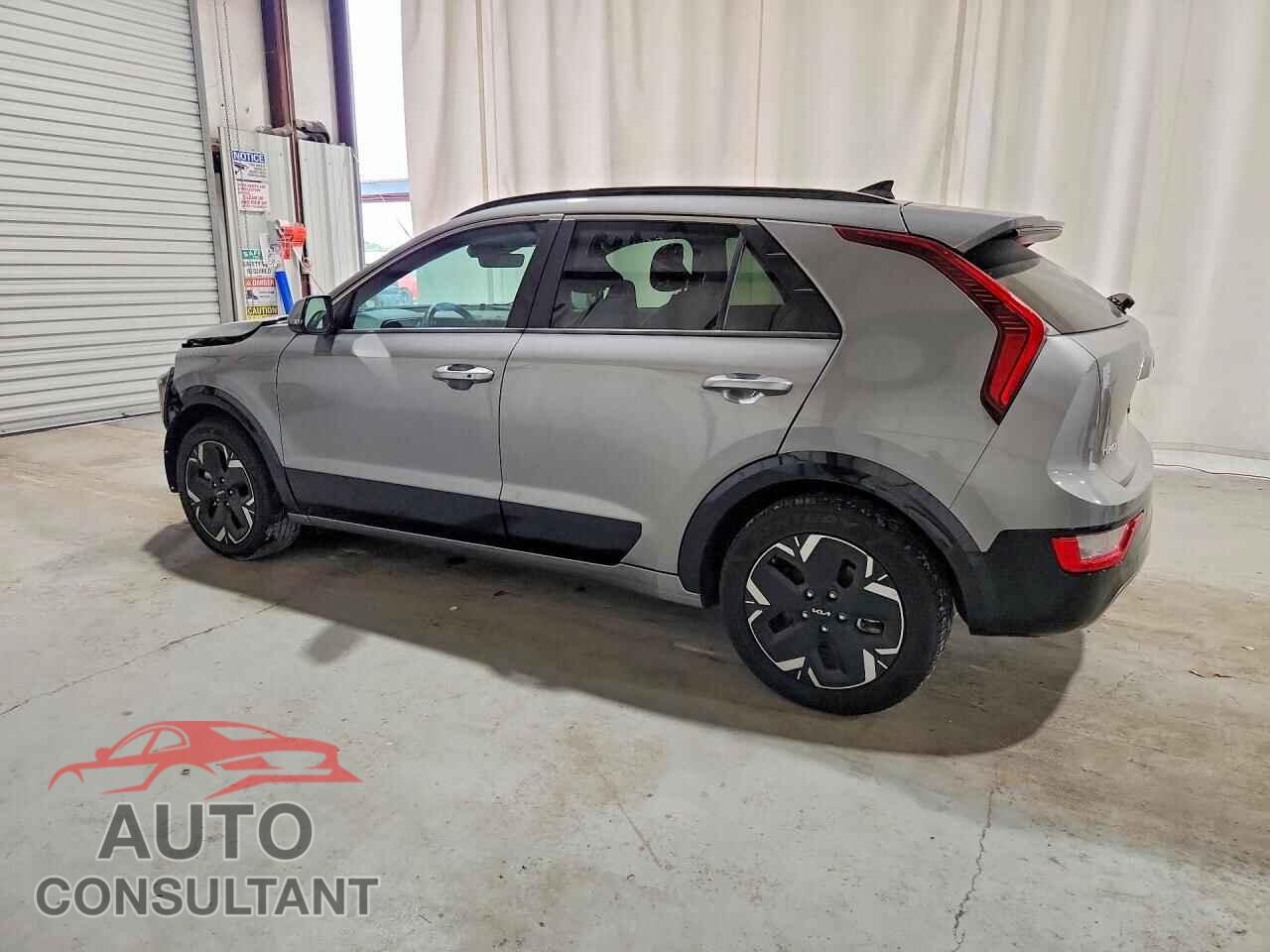KIA NIRO 2023 - KNDCR3L14P5046260