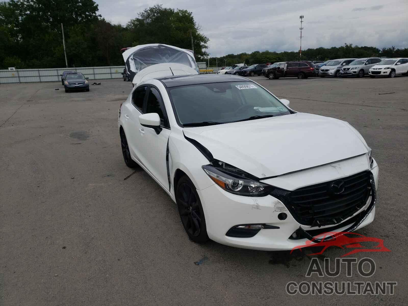 MAZDA 3 2017 - JM1BN1L39H1123484