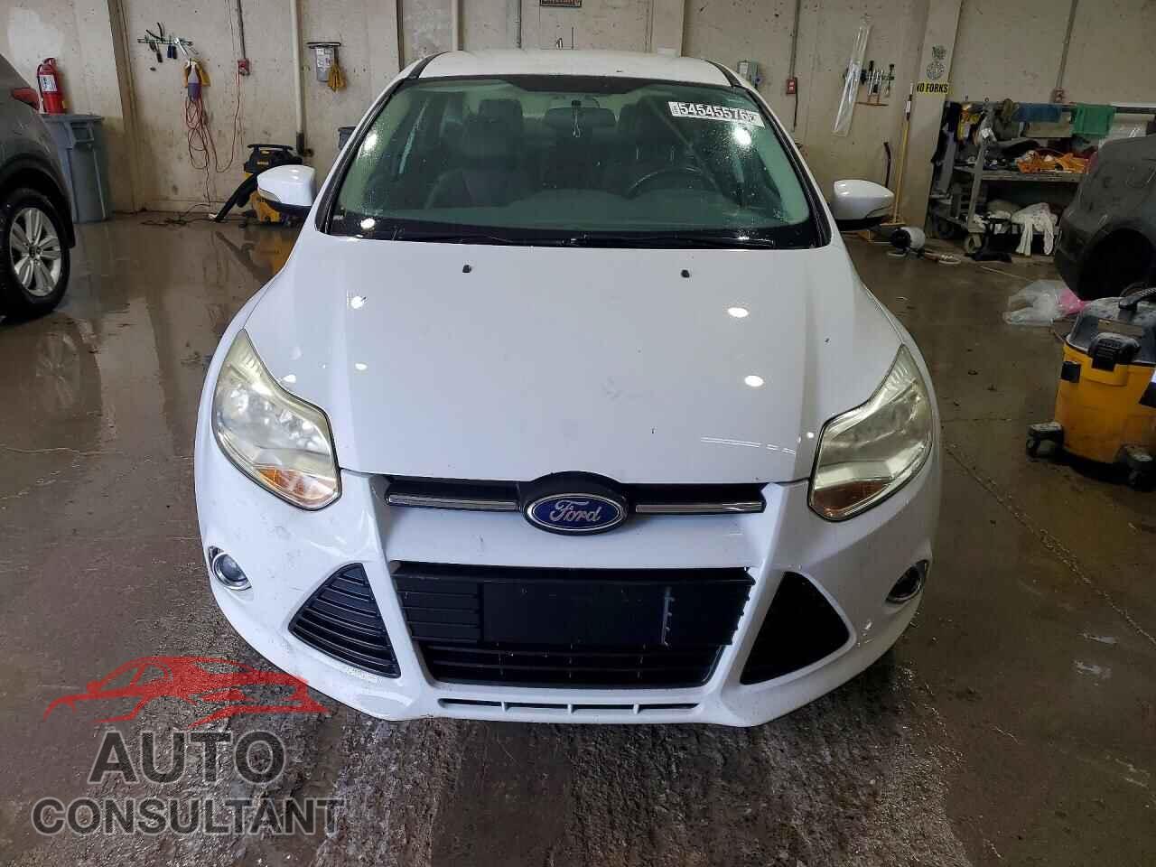 FORD FOCUS 2014 - 1FADP3F20EL234027