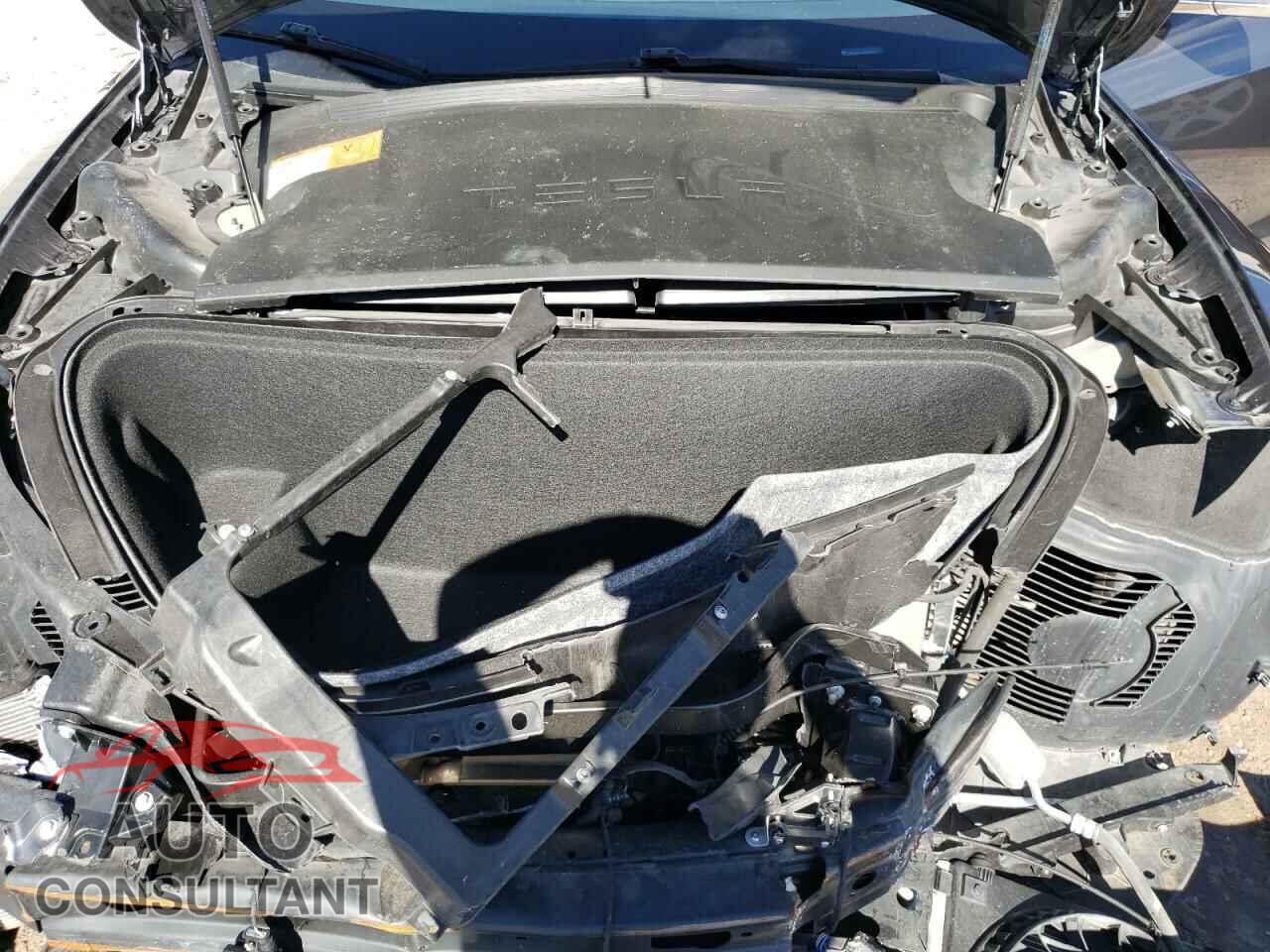 TESLA MODEL S 2017 - 5YJSA1E17HF197341