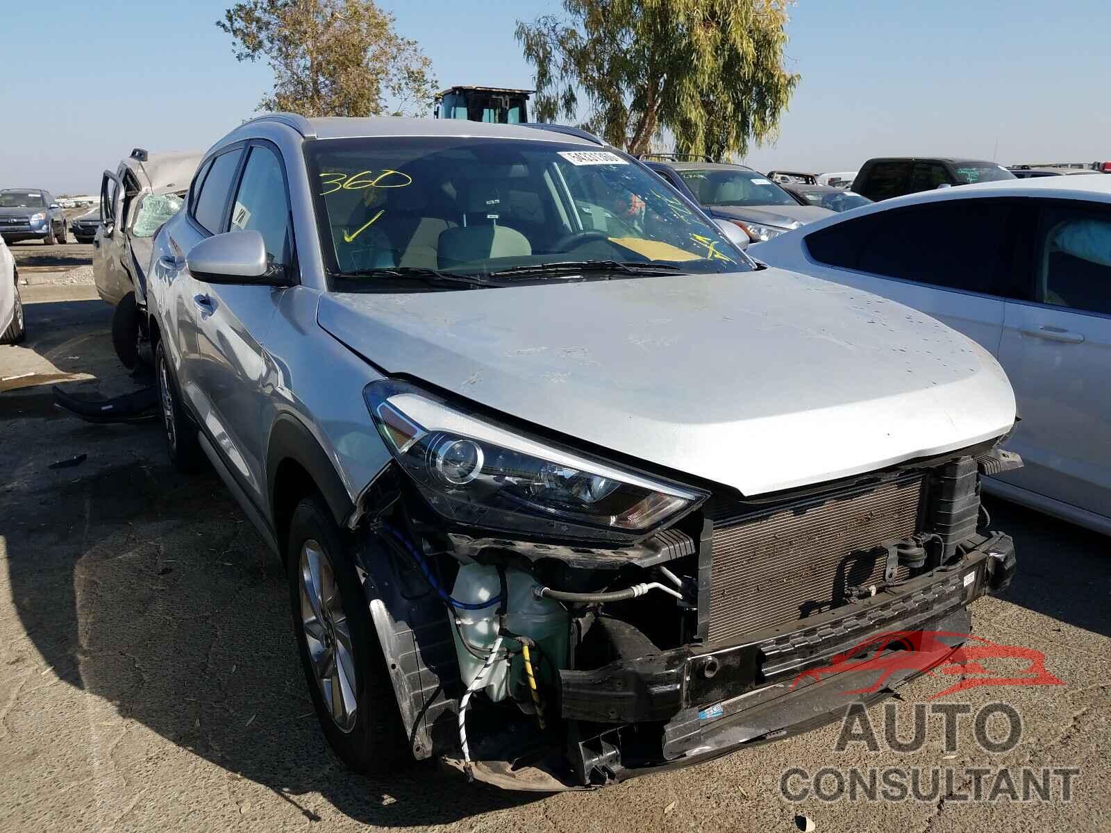 HYUNDAI TUCSON 2018 - KM8J33A49JU683448