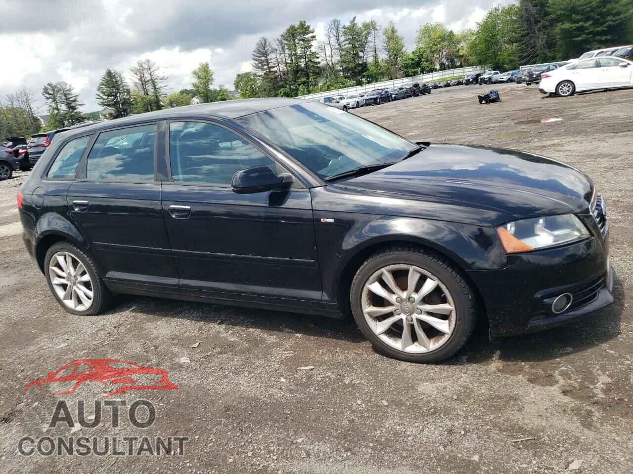 AUDI A3 2012 - WAUBJAFM8CA010194