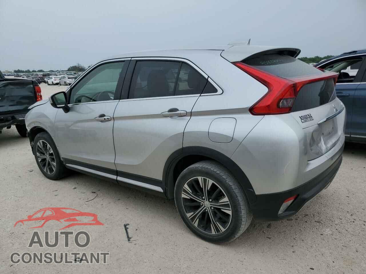 MITSUBISHI ECLIPSE 2018 - JA4AT5AA5JZ041649