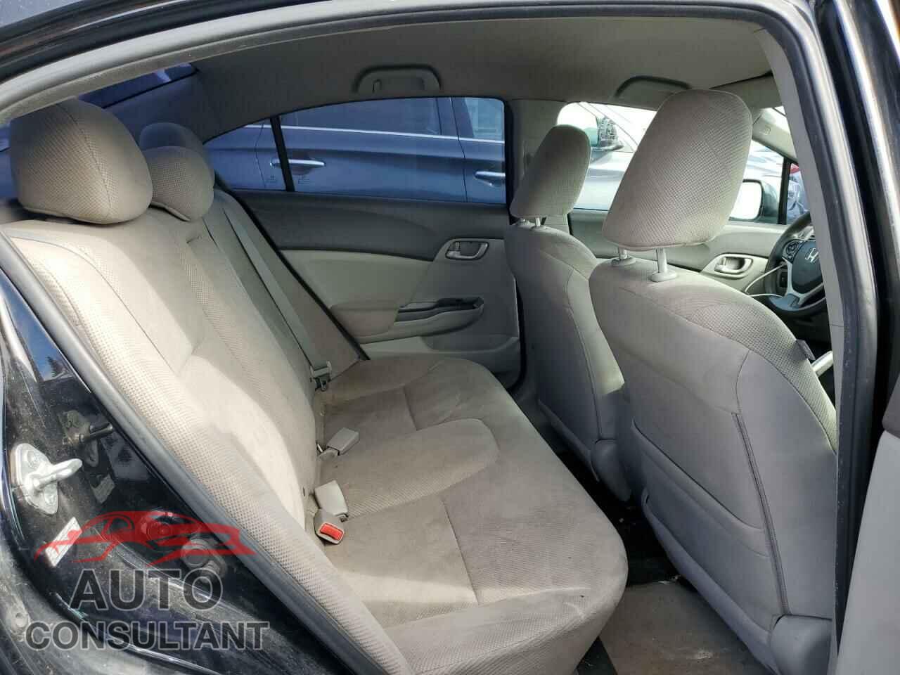 HONDA CIVIC 2012 - 2HGFB2E45CH010584