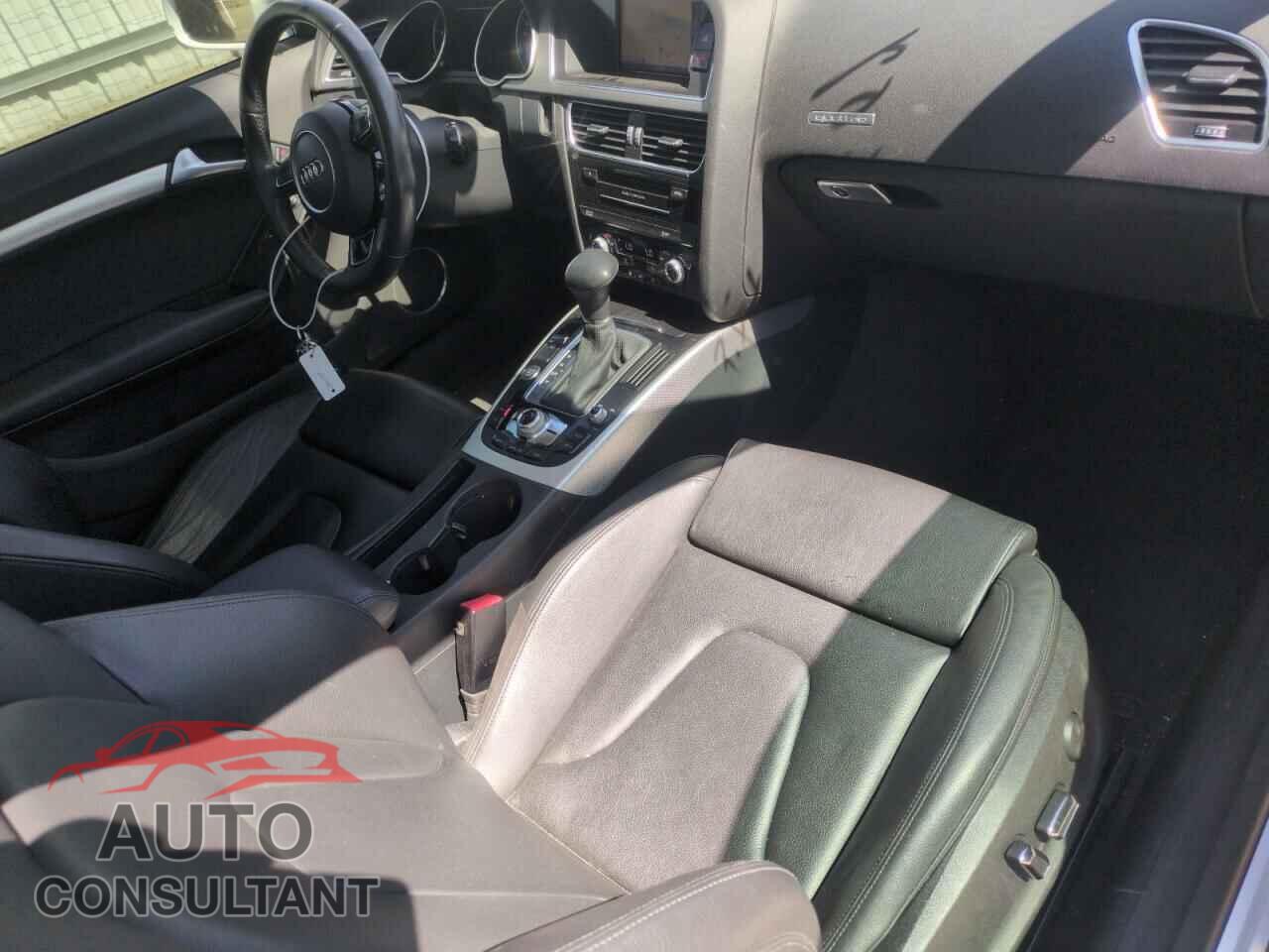 AUDI A5 2014 - WAULFAFR5EA010335
