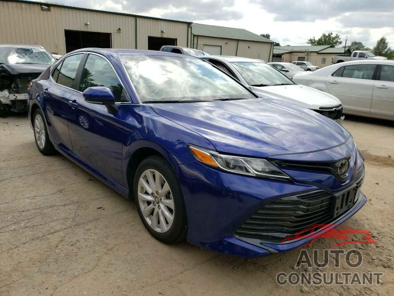 TOYOTA CAMRY 2018 - 4T1B11HK8JU546472