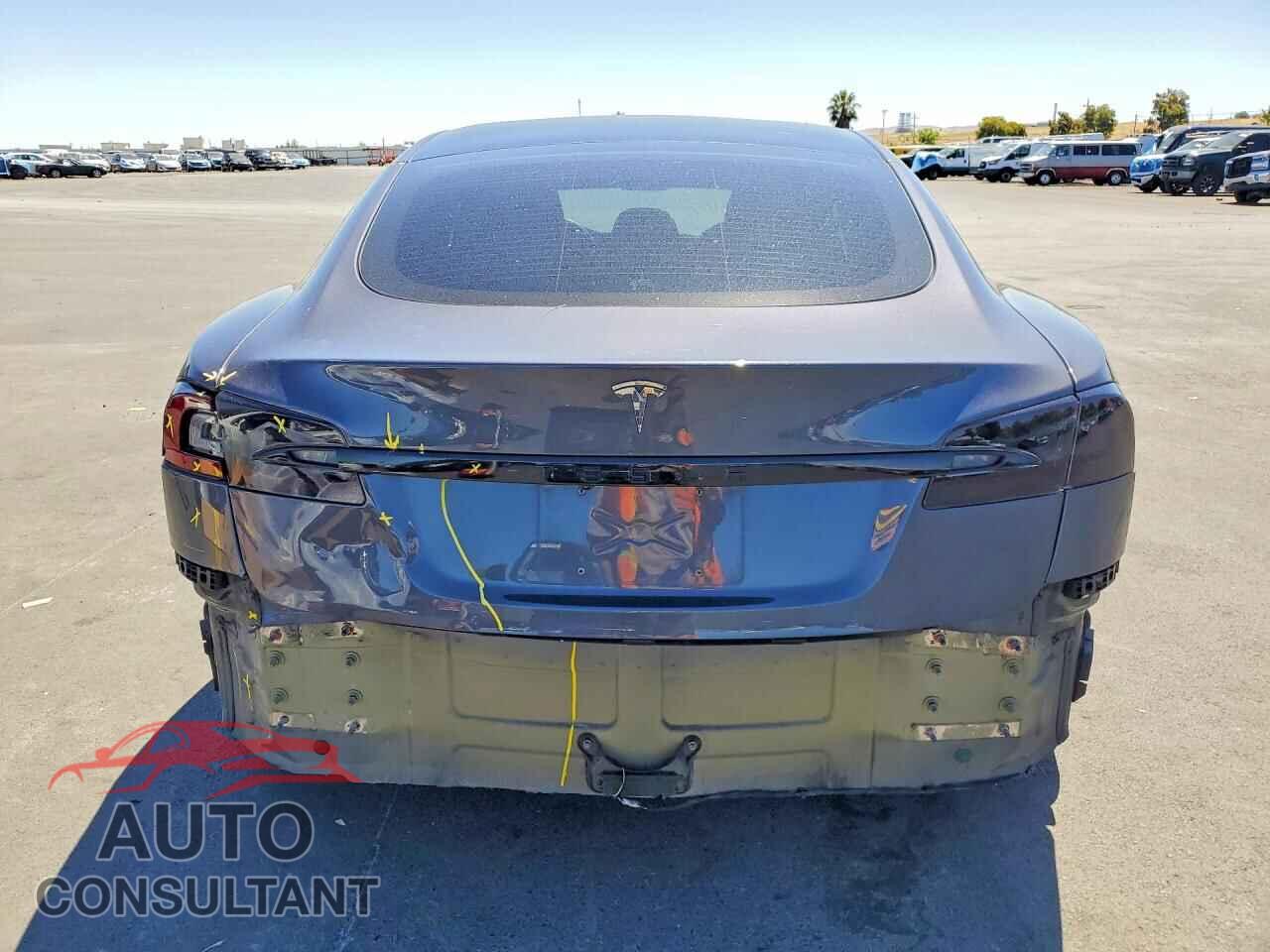 TESLA MODEL S 2019 - 5YJSA1E25KF305732