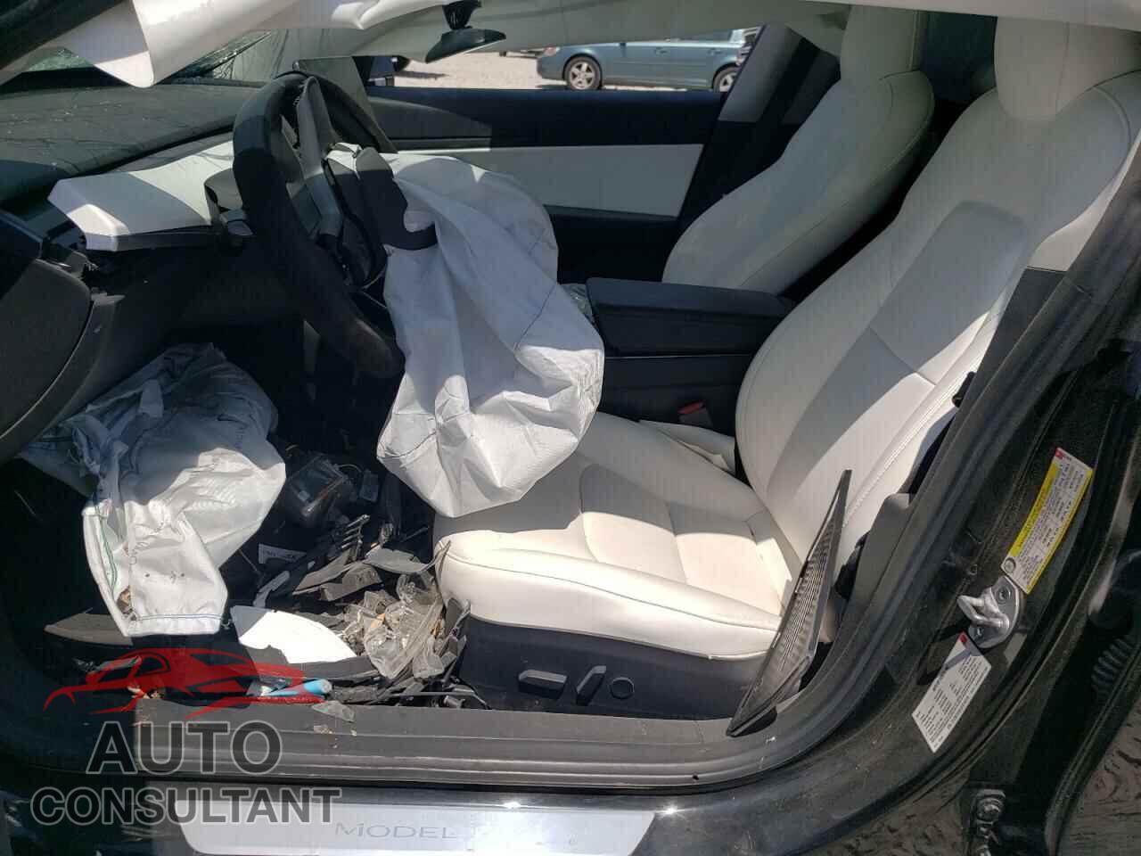 TESLA MODEL 3 2018 - 5YJ3E1EB2JF074070
