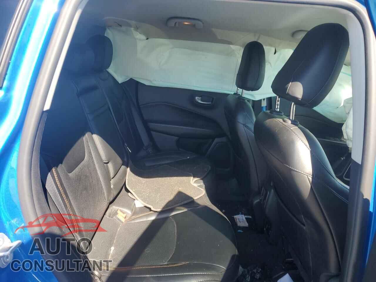 JEEP COMPASS 2019 - 3C4NJCCB0KT675984