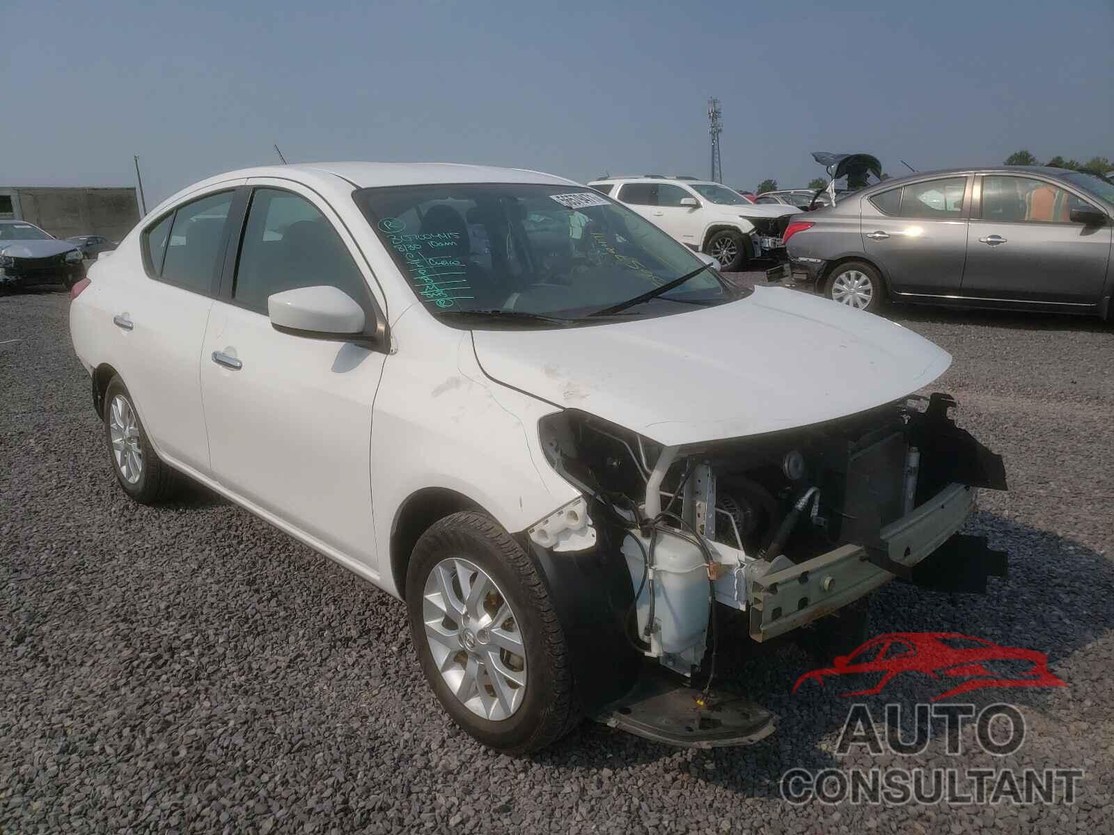 NISSAN VERSA 2018 - 3N1CN7AP0JL845506