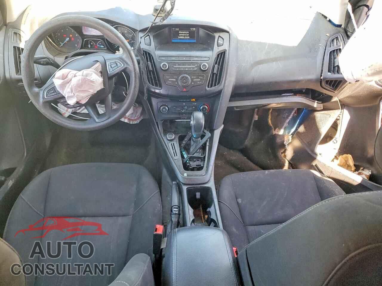 FORD FOCUS 2018 - 1FADP3F24JL230914