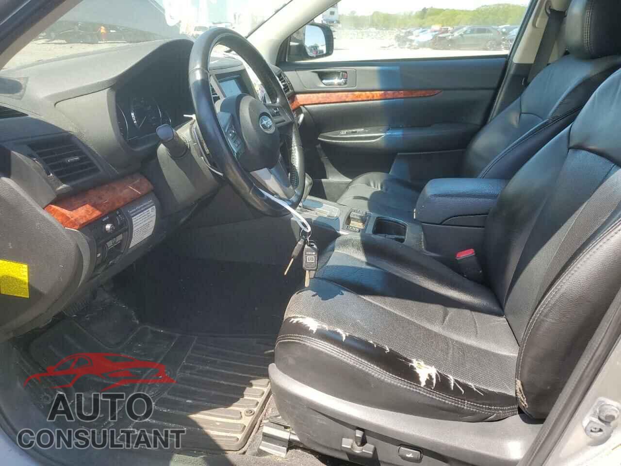 SUBARU OUTBACK 2011 - 4S4BRBLC2B3333538