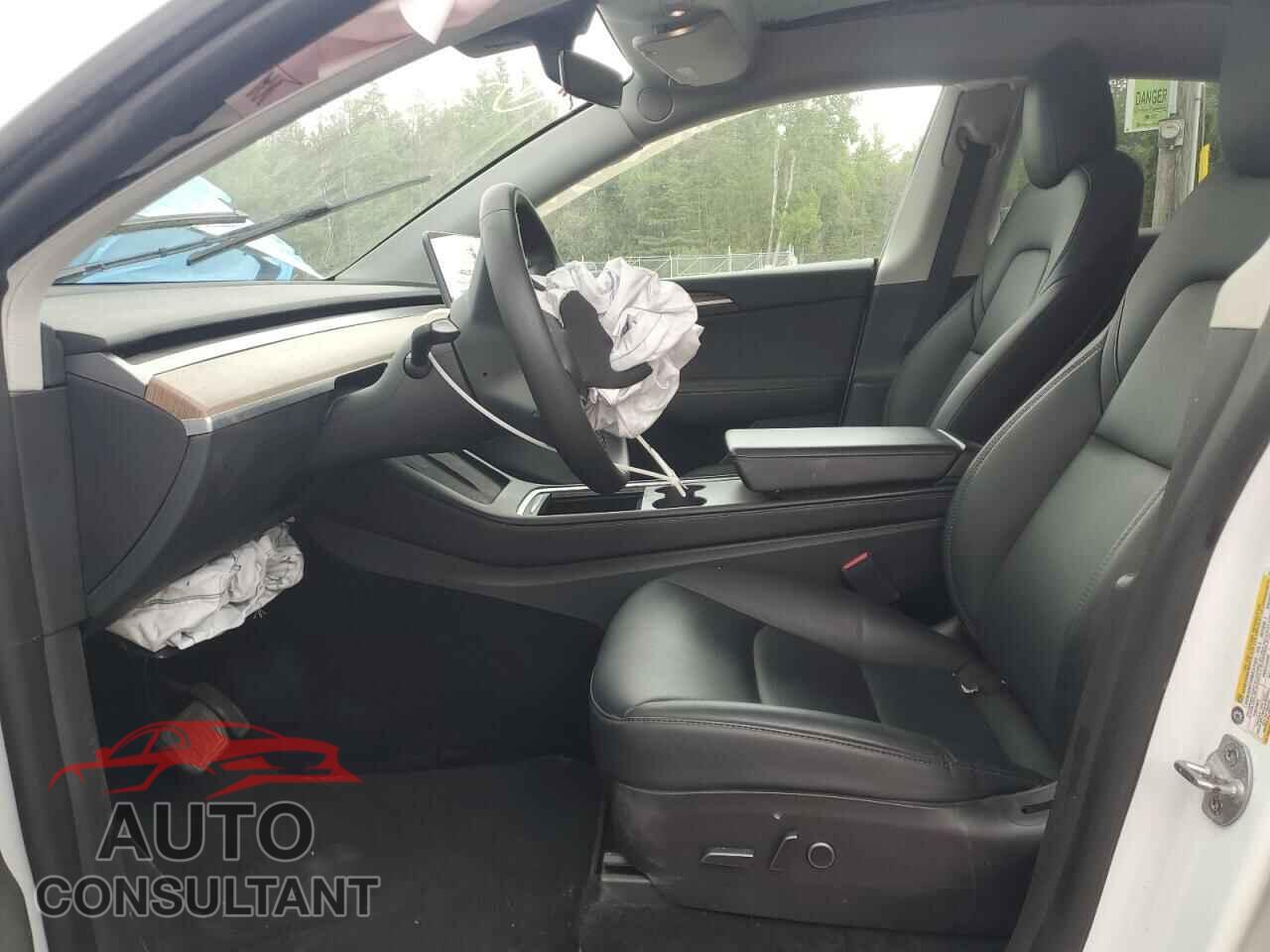 TESLA MODEL Y 2022 - 7SAYGDEE6NF548669