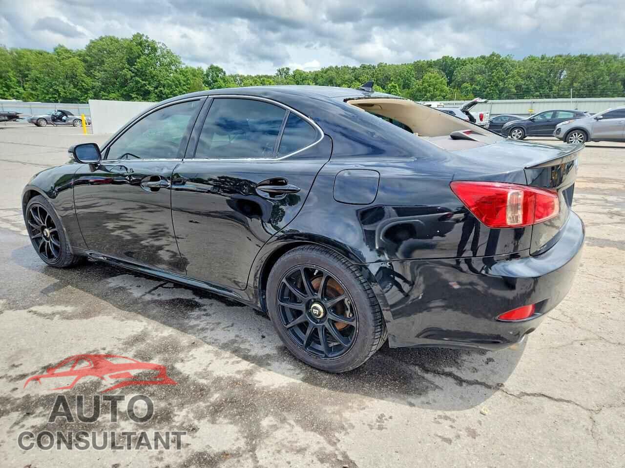 LEXUS IS 2012 - JTHBF5C20C5167028