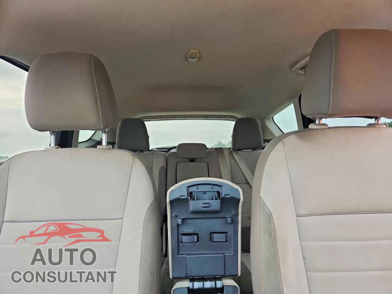 FORD ESCAPE 2013 - 1FMCU0G90DUC19556
