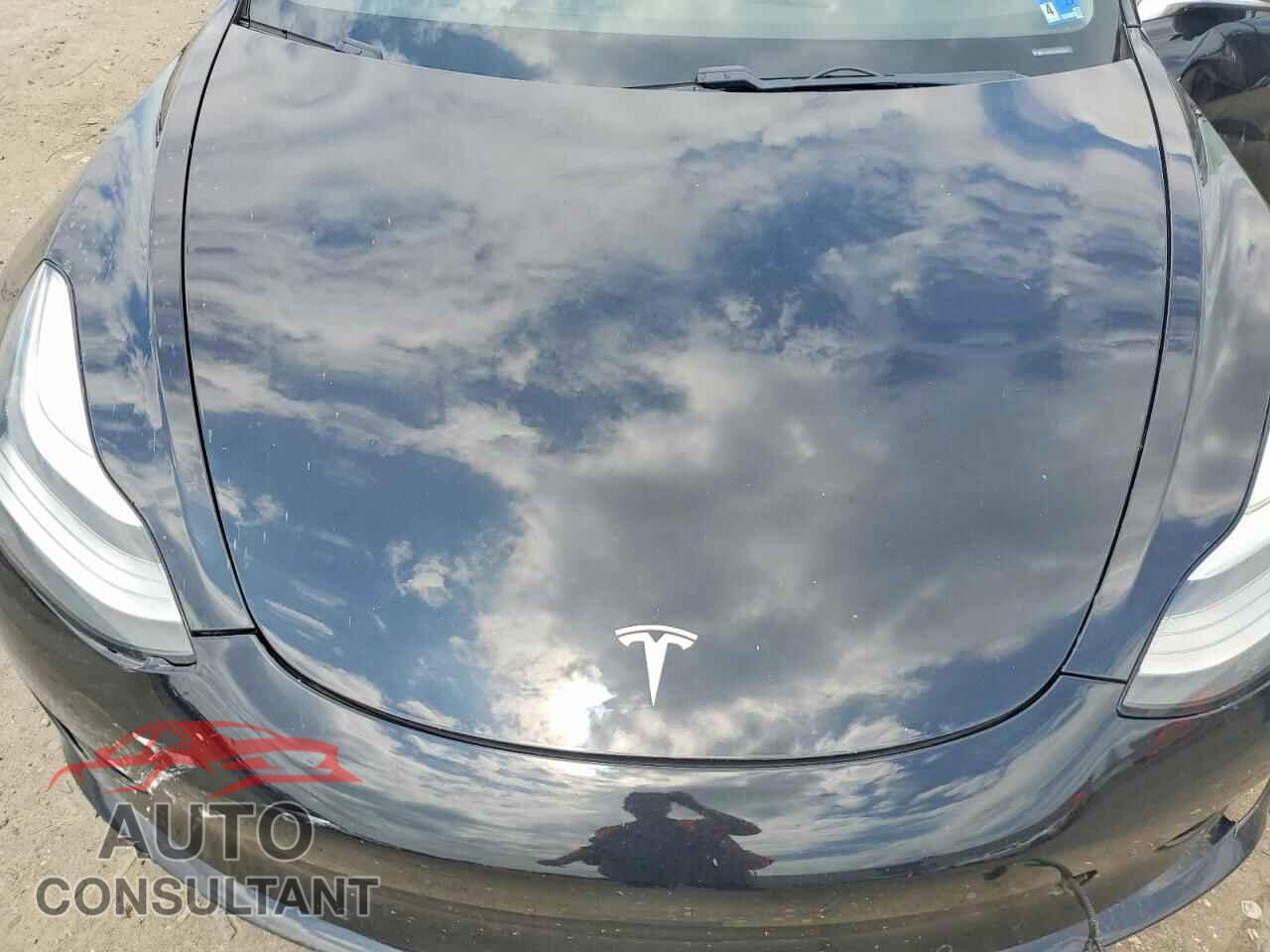 TESLA MODEL 3 2018 - 5YJ3E1EA3JF036225