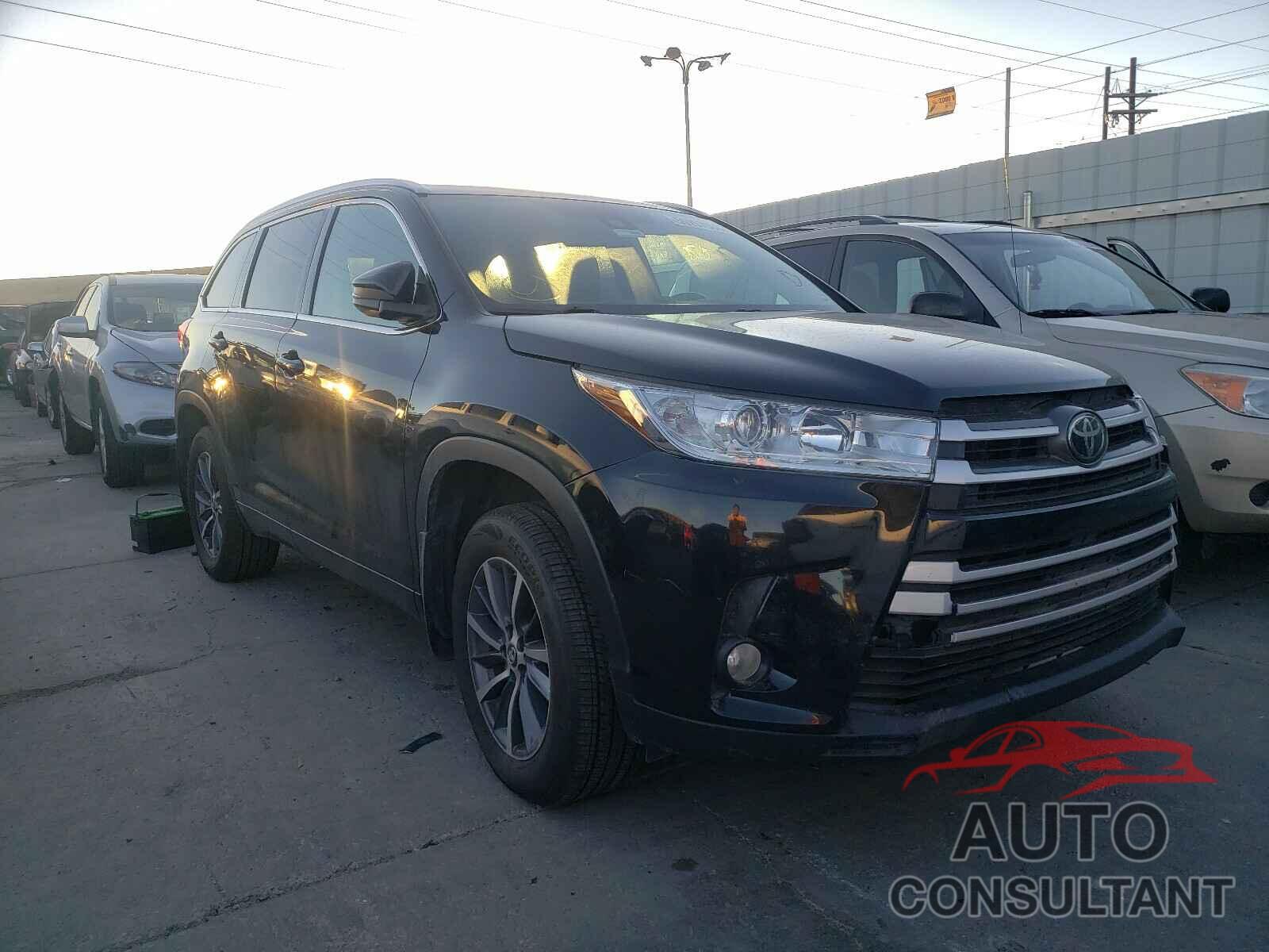 TOYOTA HIGHLANDER 2017 - 5TDJZRFH6HS476273