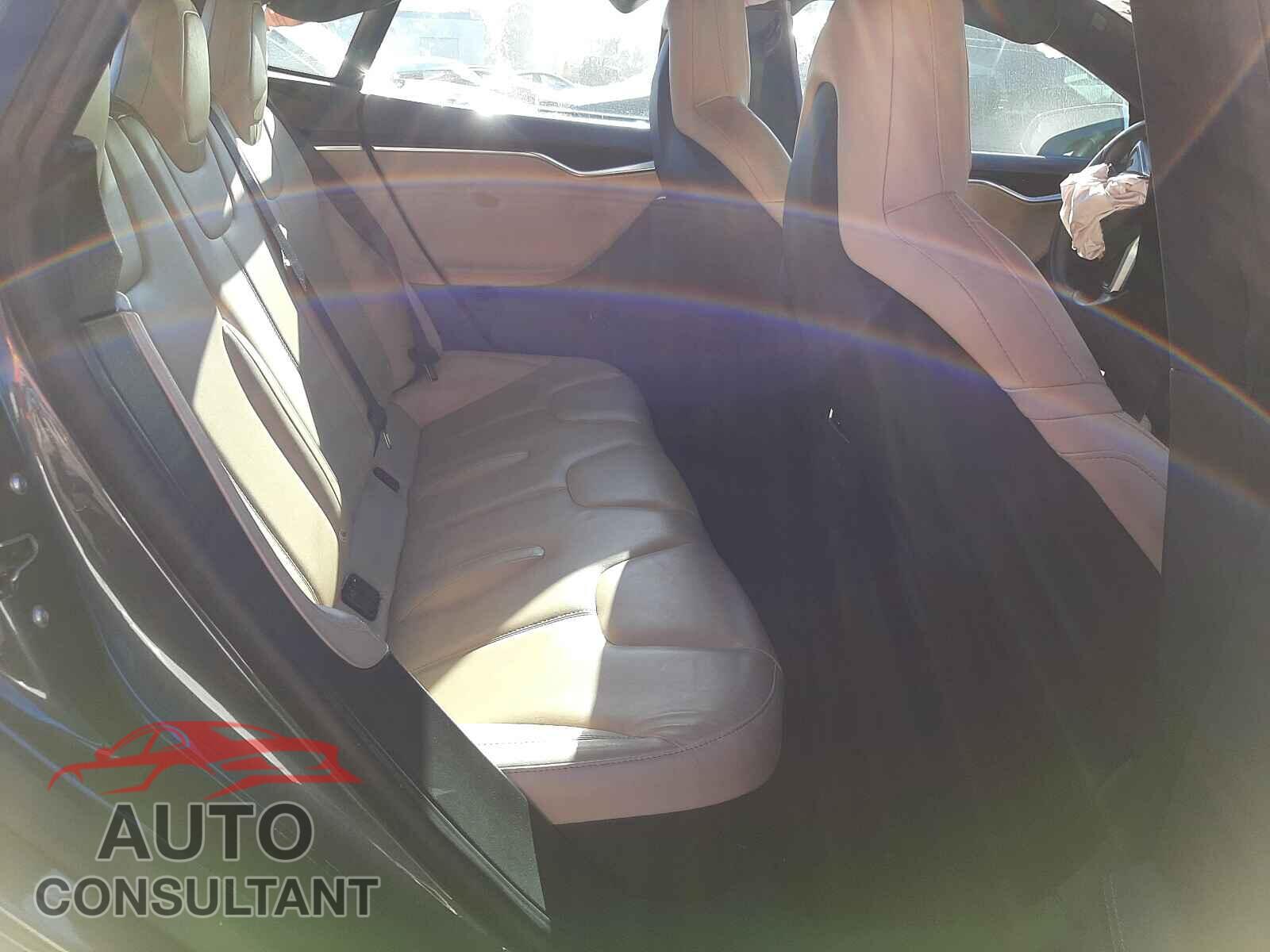 TESLA MODEL S 2016 - 5YJSA1E20GF157481