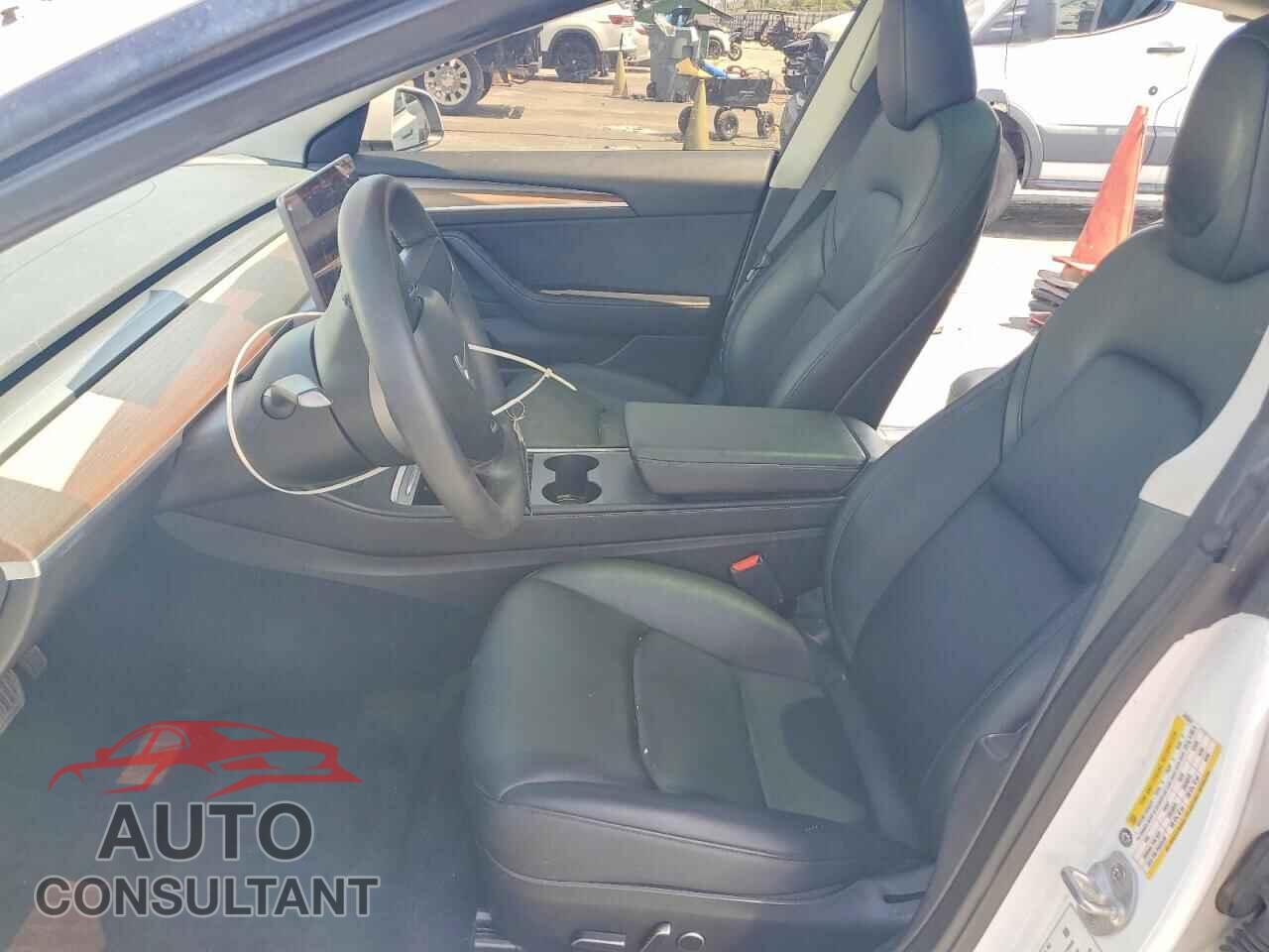 TESLA MODEL 3 2023 - 5YJ3E1EA3PF670241