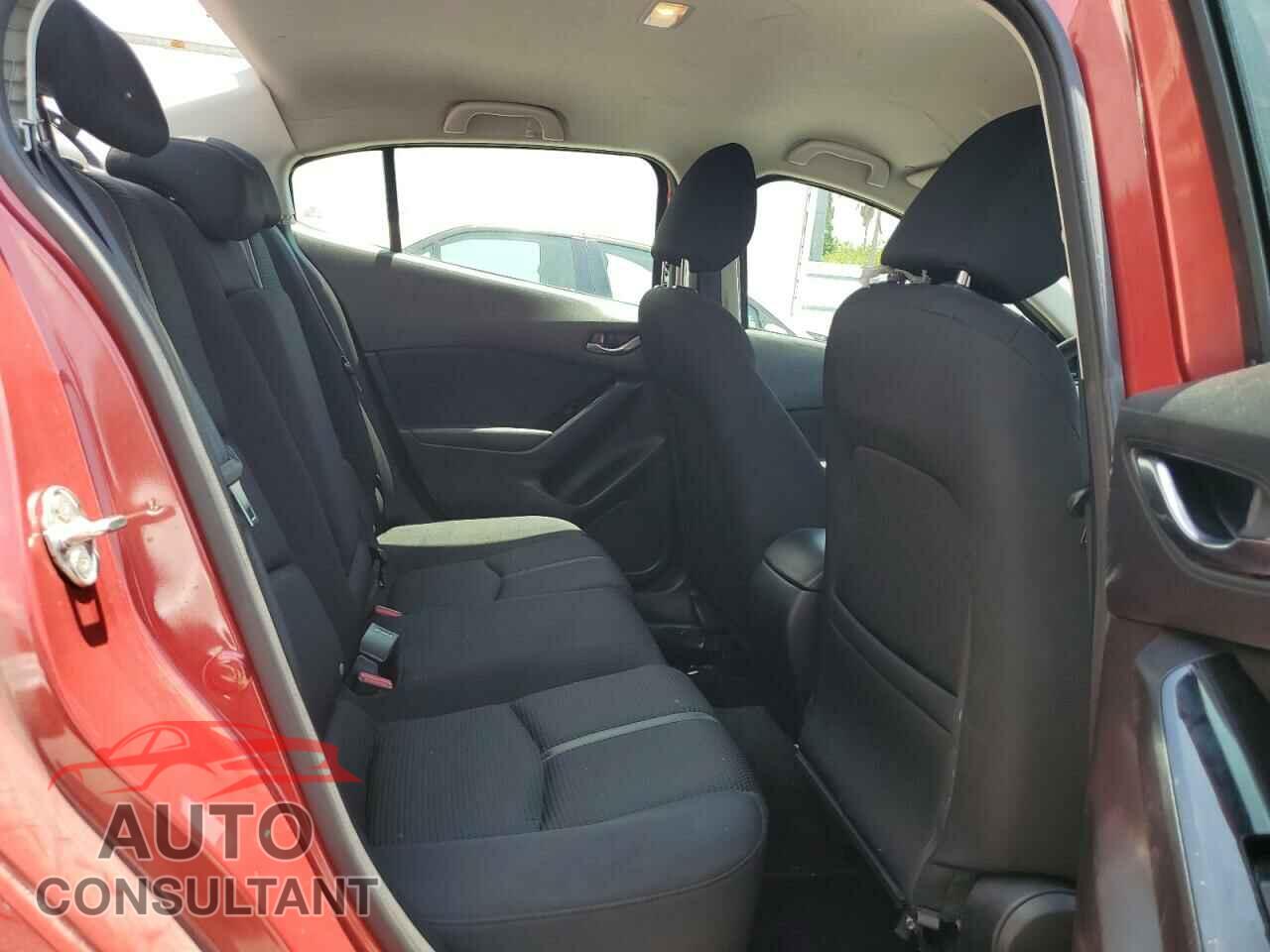 MAZDA 3 2018 - 3MZBN1U79JM267771