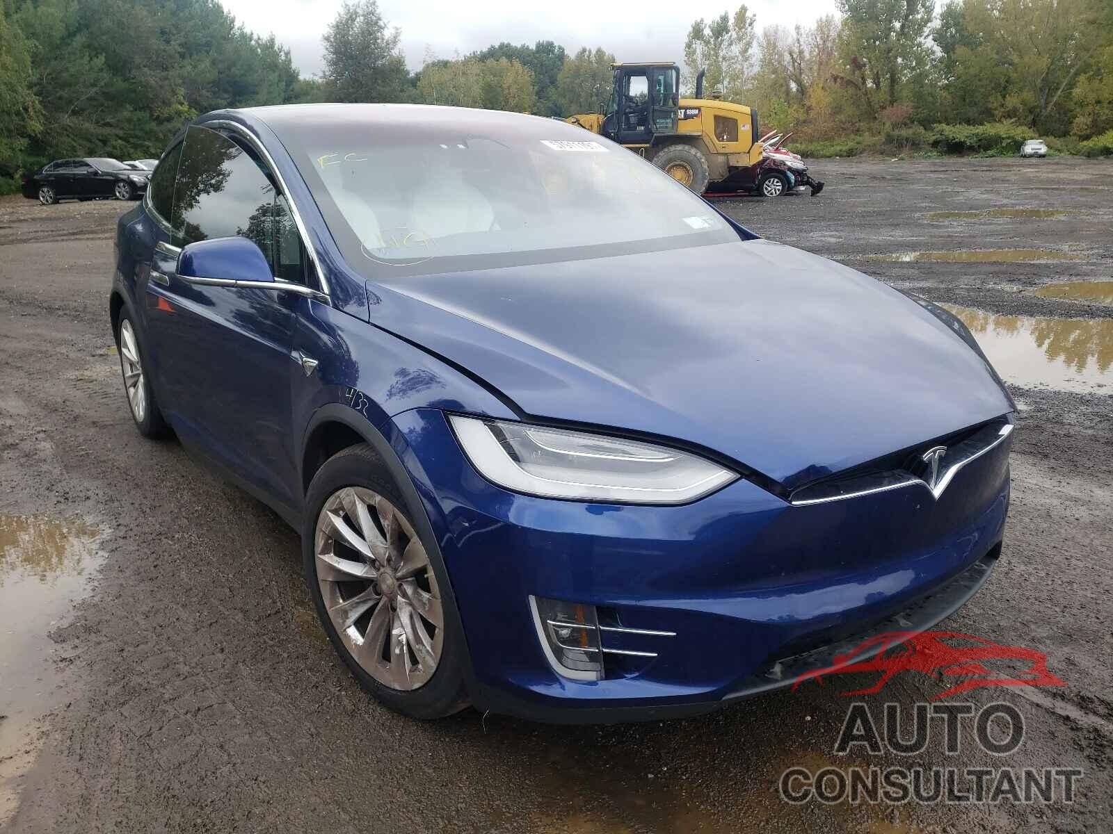 TESLA MODEL X 2020 - 5YJXCBE27LF296037