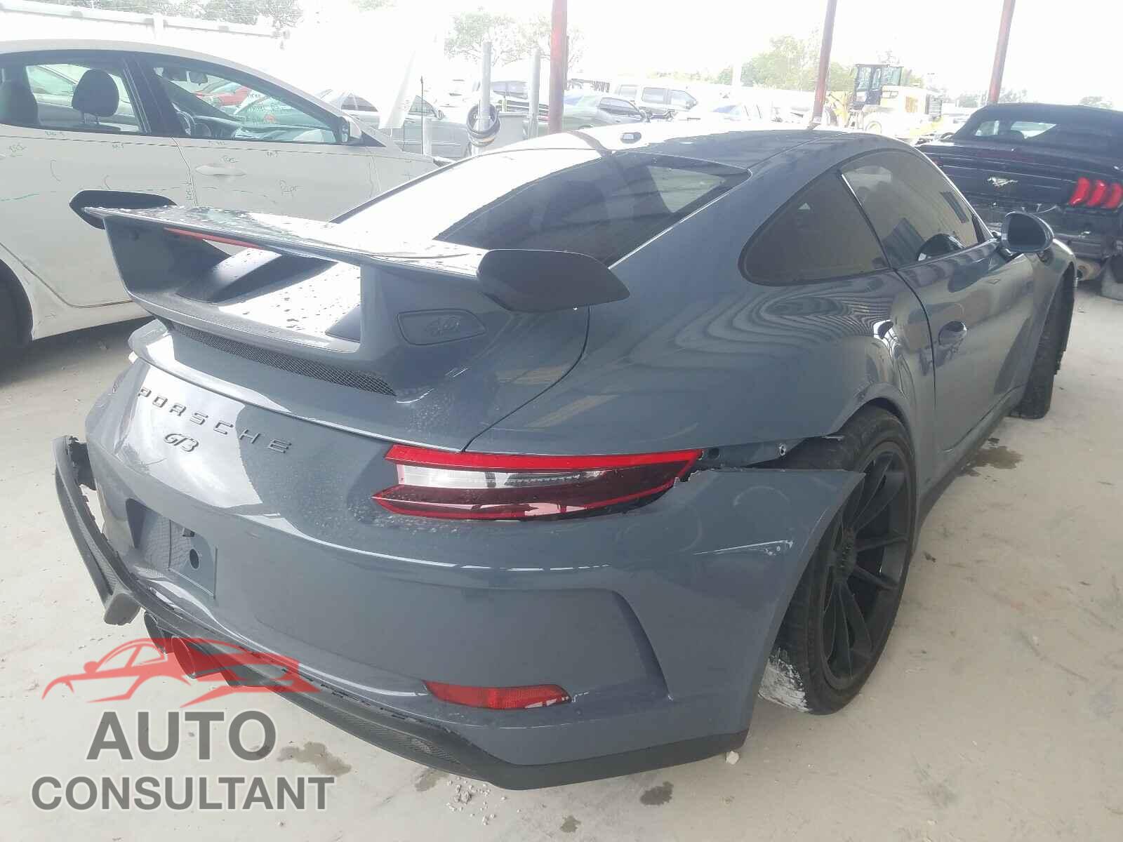 PORSCHE 911 2018 - WP0AC2A97JS175646