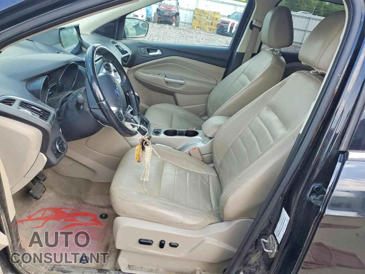 FORD ESCAPE 2013 - 1FMCU9H98DUA04445