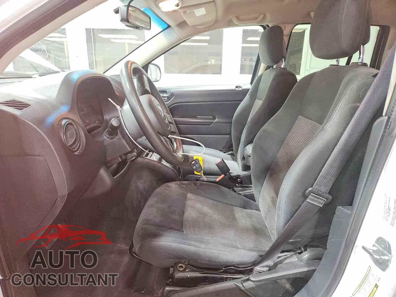 JEEP COMPASS 2014 - 1C4NJCBA1ED587058