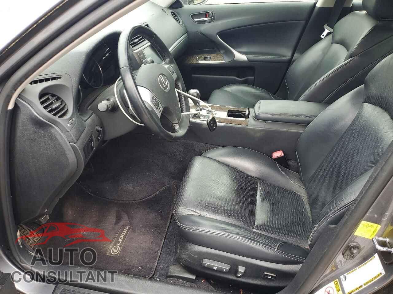 LEXUS IS 2012 - JTHCF5C21C5059733