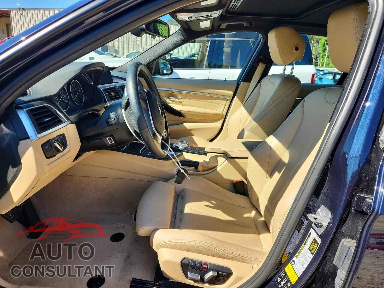 BMW 3 SERIES 2016 - WBA8E3G50GNU38597