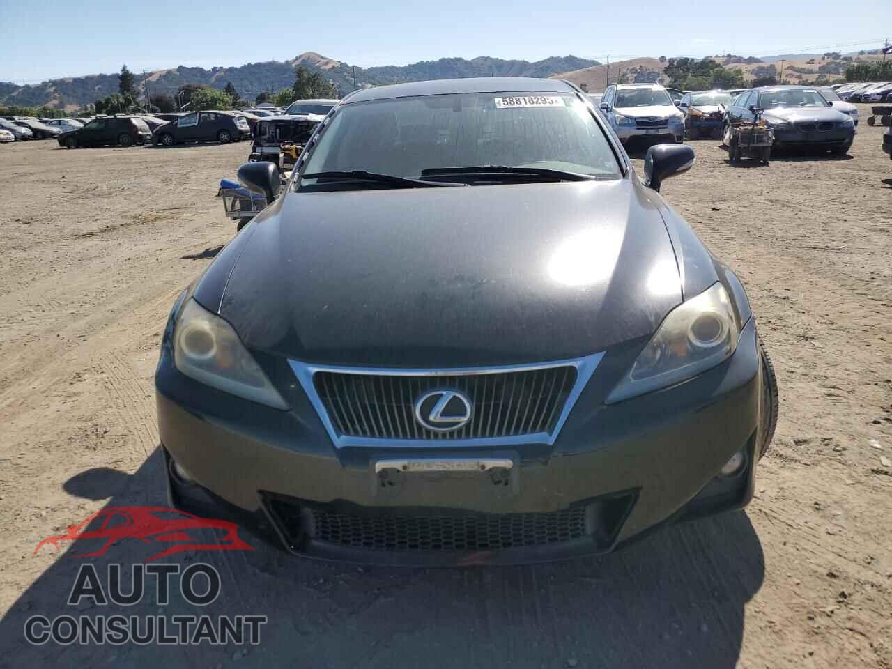 LEXUS IS 2011 - JTHBF5C26B5135876