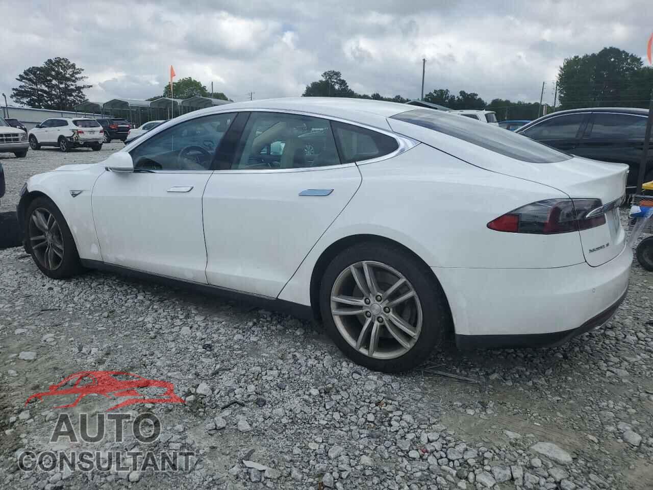 TESLA MODEL S 2014 - 5YJSA1H13EFP30504
