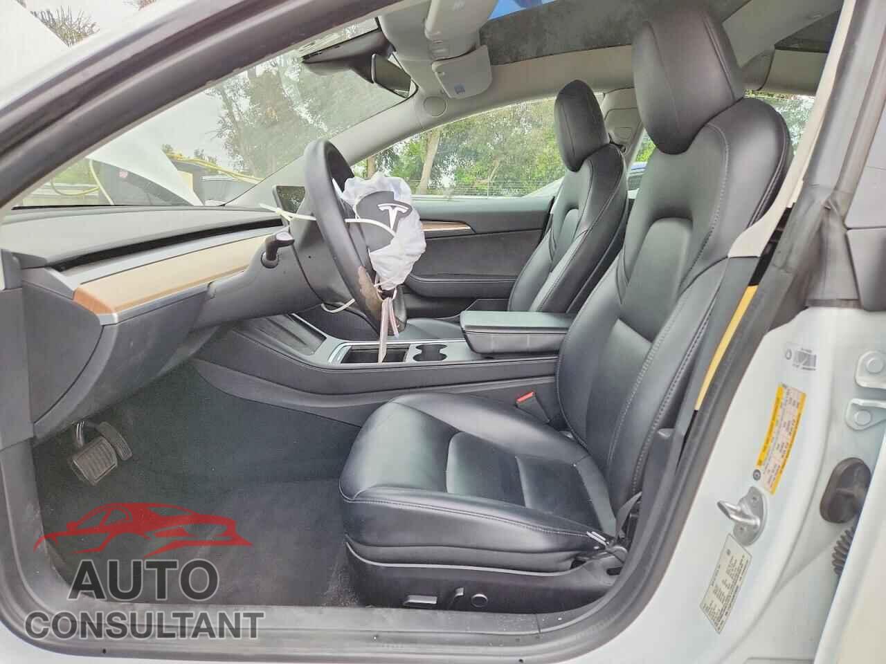 TESLA MODEL 3 2022 - 5YJ3E1EA5NF288080