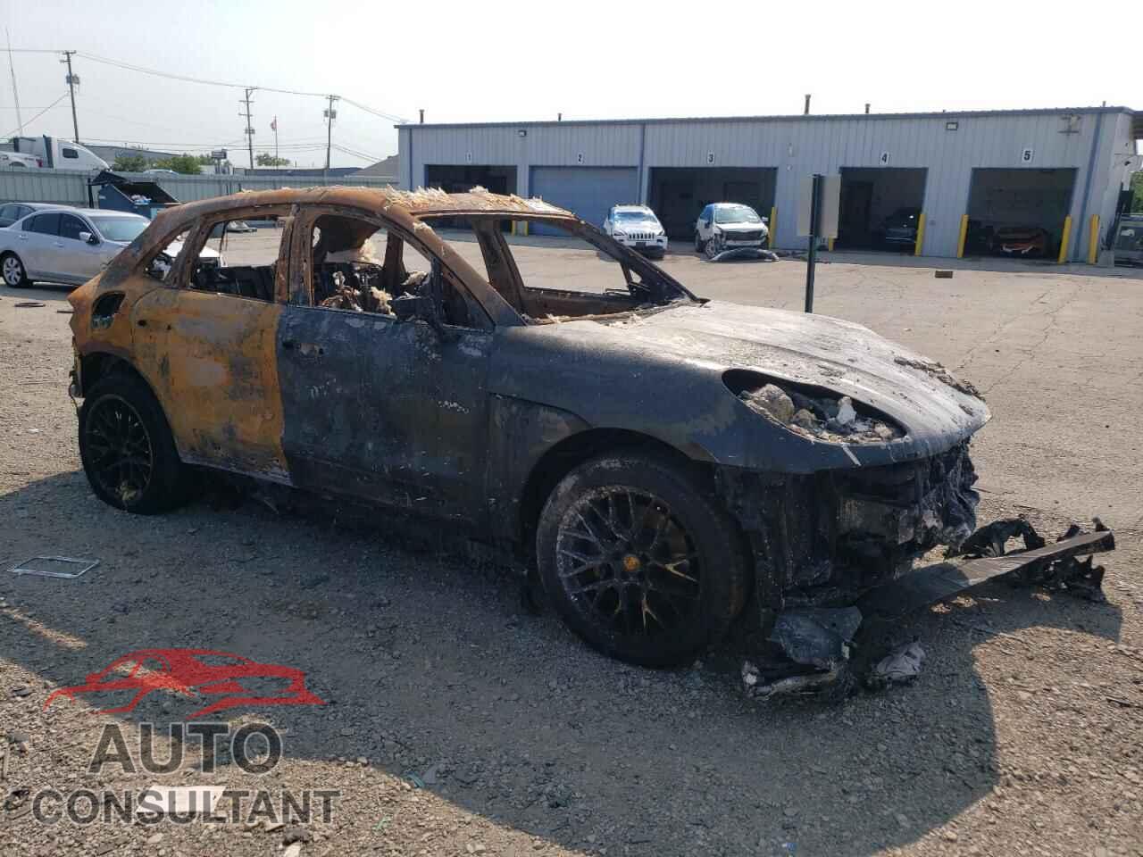 PORSCHE MACAN 2016 - WP1AB2A56GLB48178