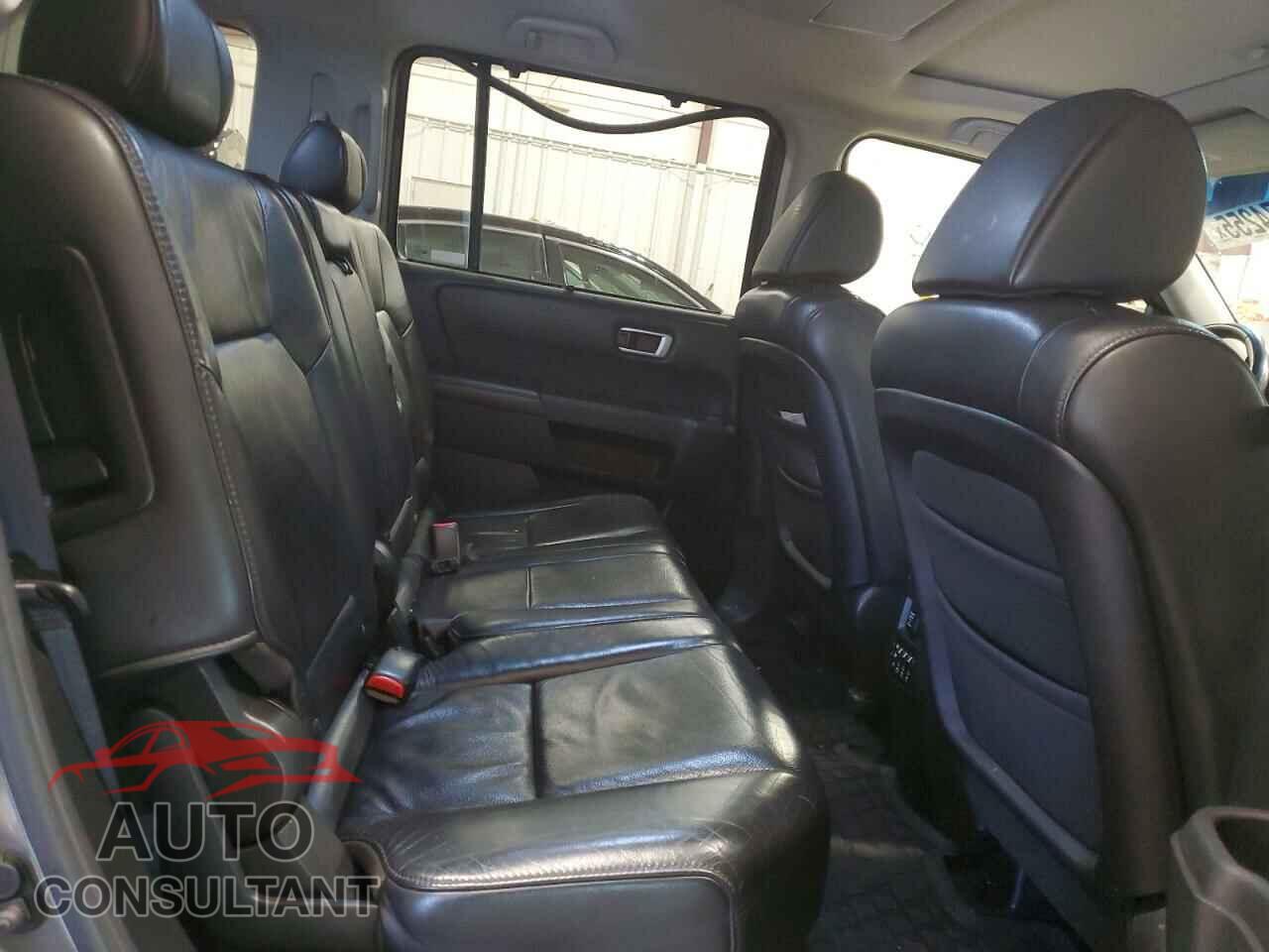 HONDA PILOT 2009 - 5FNYF48959B056400