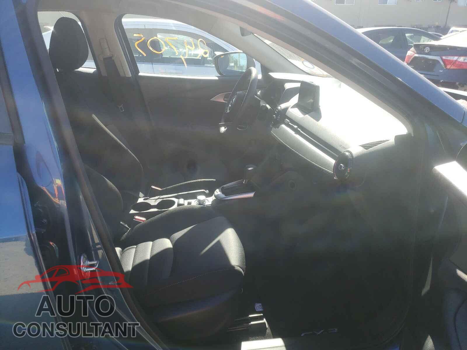 MAZDA CX-3 2018 - JM1DKDB76J0327517