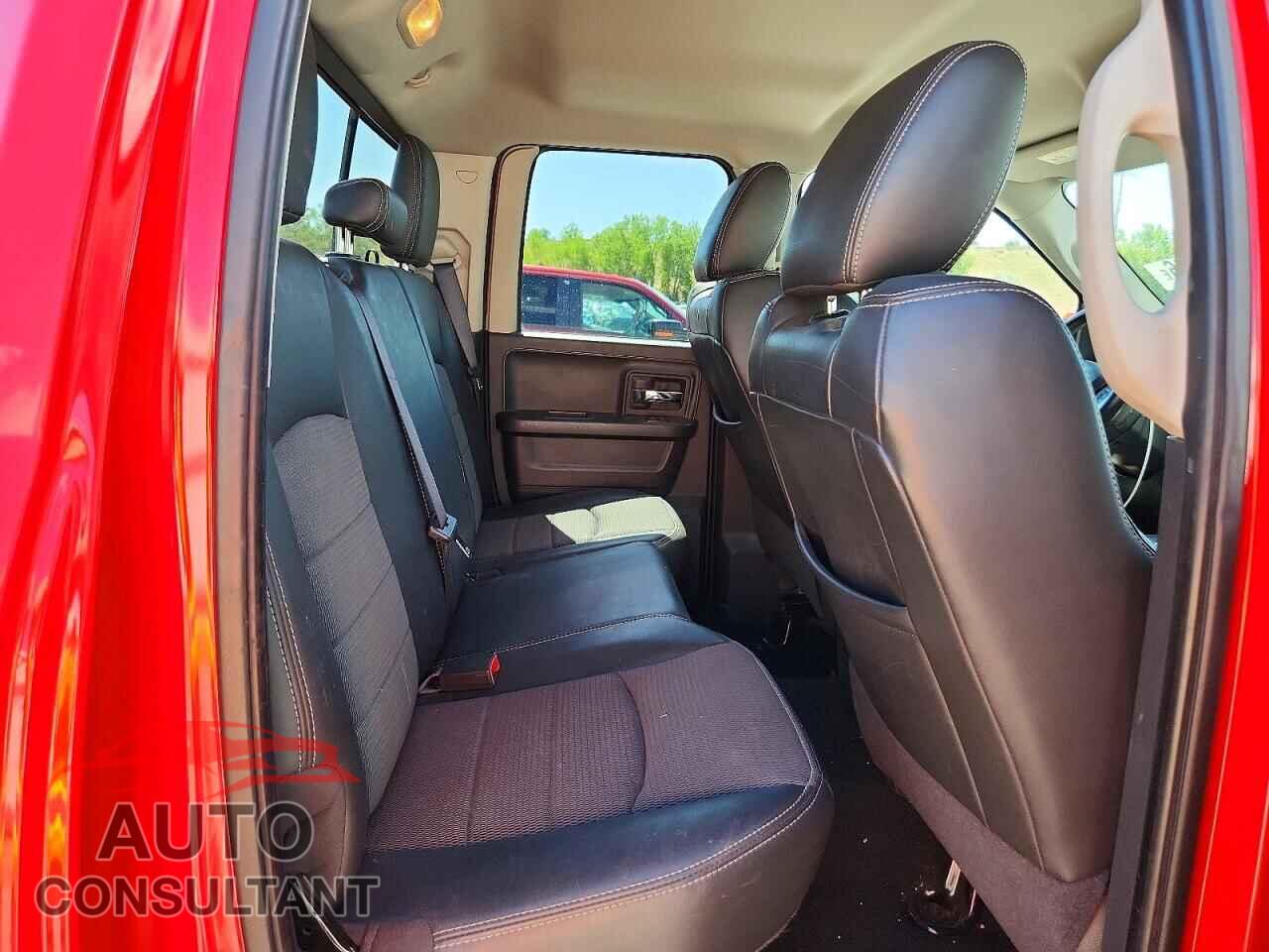 DODGE RAM 1500 2012 - 1C6RD7HT5CS110965
