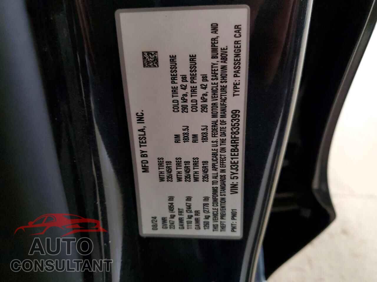 TESLA MODEL 3 2024 - 5YJ3E1EB4RF835399