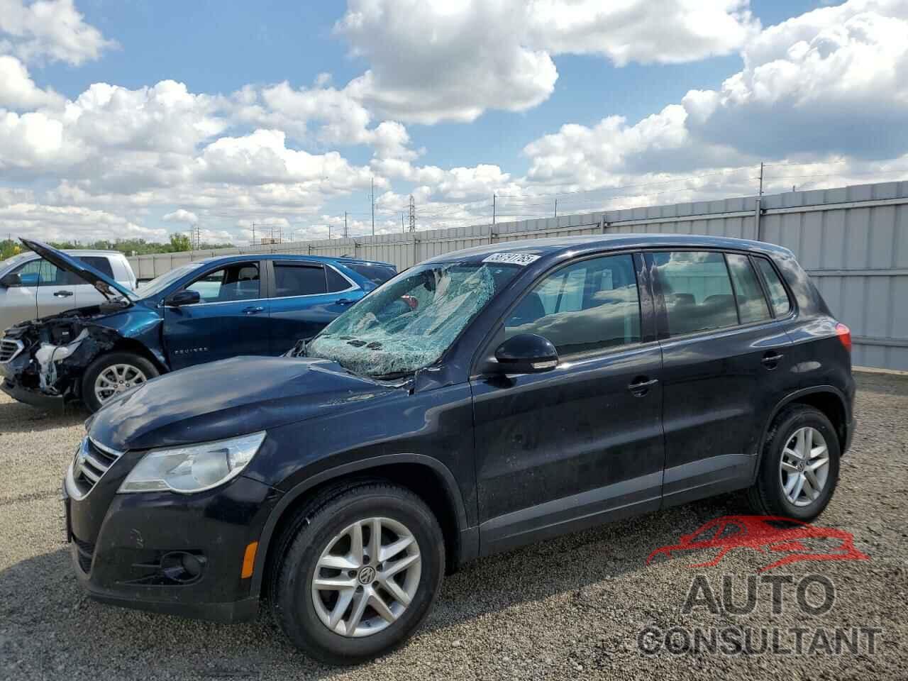 VOLKSWAGEN TIGUAN 2011 - WVGBV7AX9BW534172