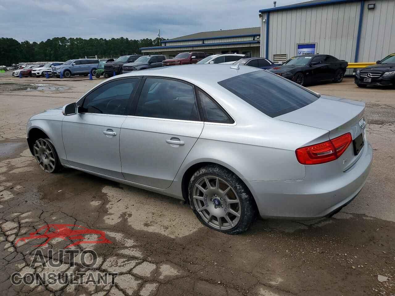 AUDI A4 2013 - WAUEFAFLXDA196330