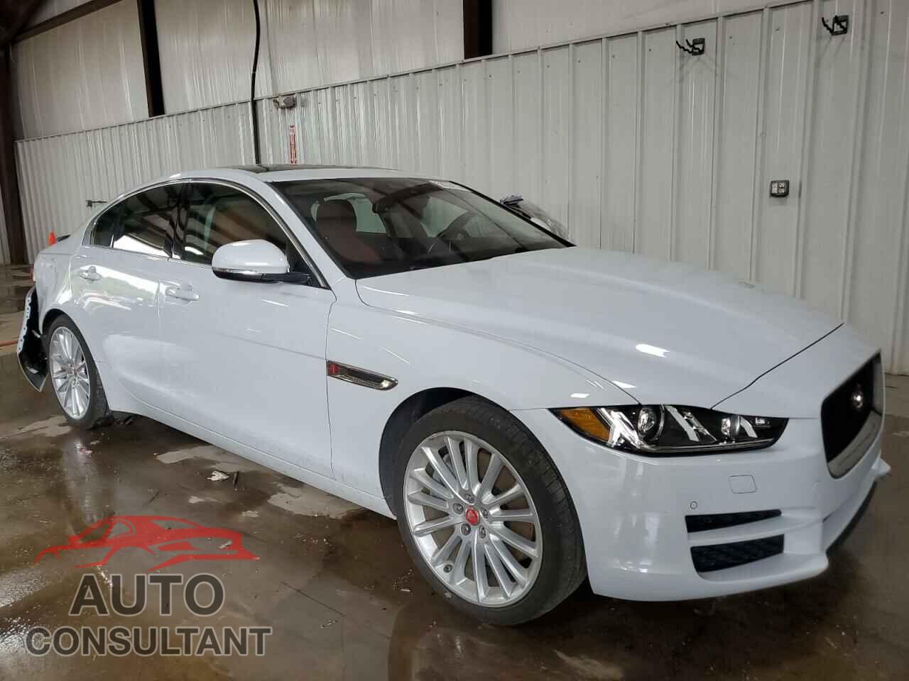 JAGUAR XE 2018 - SAJAN4EV0JCP17663
