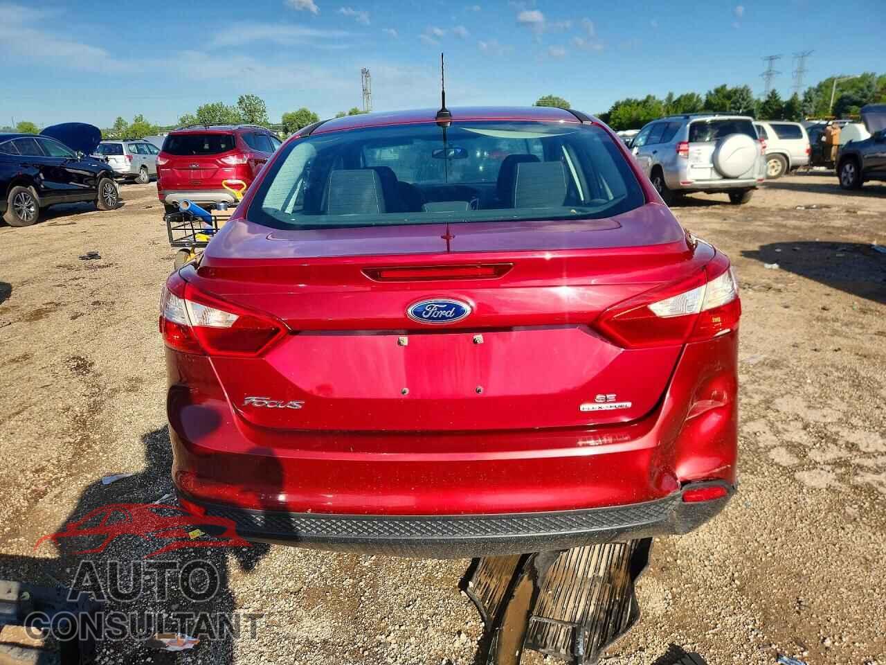 FORD FOCUS 2014 - 1FADP3F2XEL181160