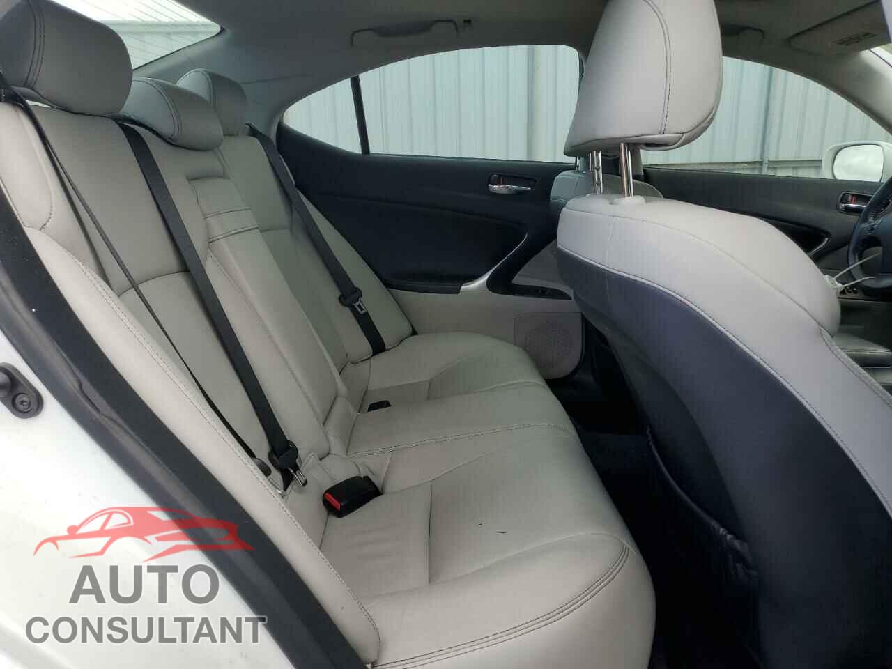 LEXUS IS 2010 - JTHBF5C26A2098070